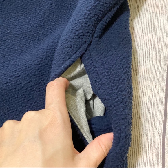 Wallin & Bros Nordstrom Navy Fleece 1/4 Zip Up - Picture 6 of 8